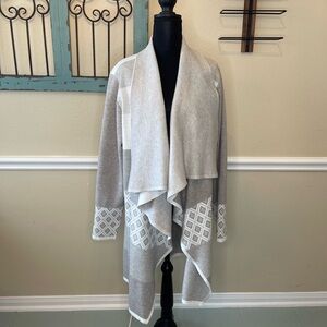 Elegant Gray and White Women's Cardigan